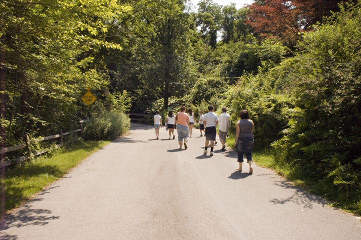 People heading into Corbett's Glen Nature Park.